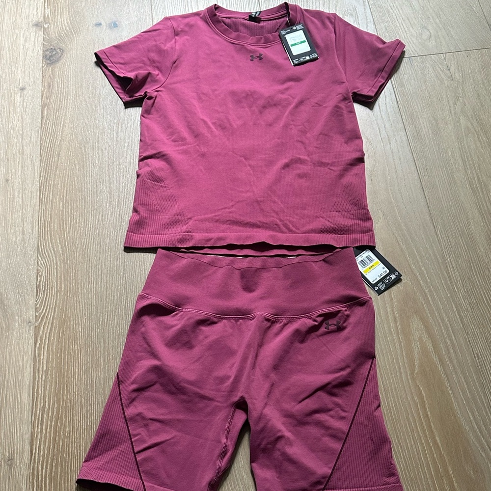 NEW Under Armour Dark Maroon Athletic Set